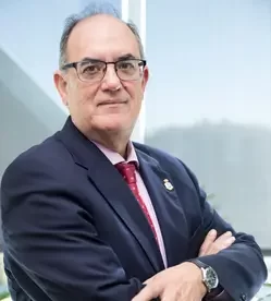 A.M.A. Grupo fortalece su liderazgo con la presidencia del Dr. Luis Campos Villarino